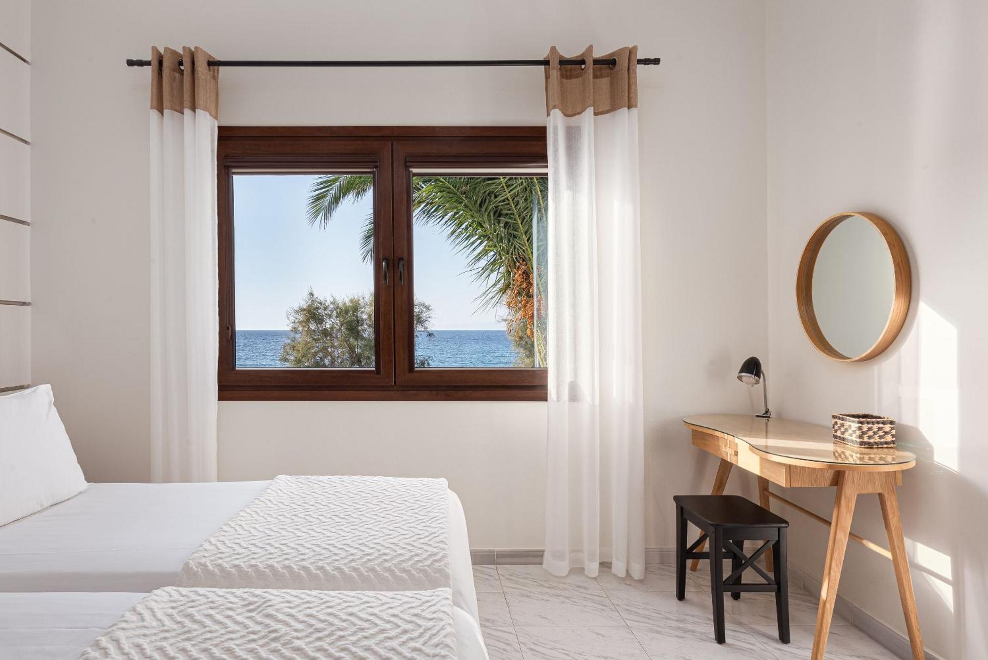 Aniv Villa By The Sea Kini Екстериор снимка