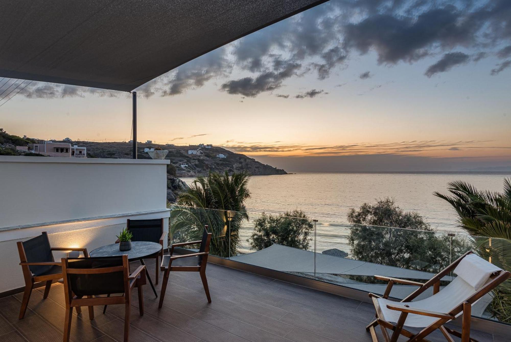 Aniv Villa By The Sea Kini Екстериор снимка
